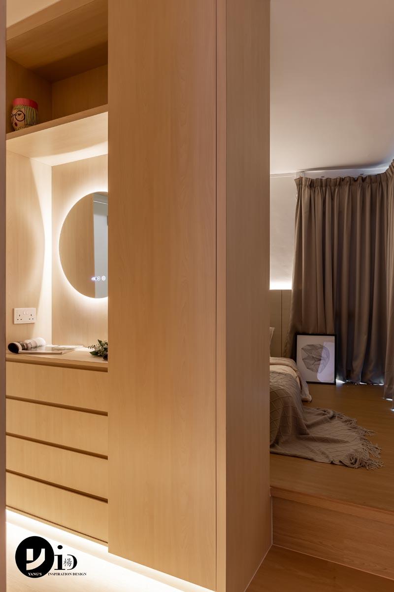 Integrate a Space-Saving 'Standing' Vanity